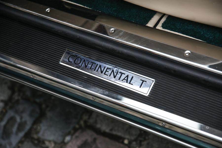 Логотип Bentley Continental T 1996 года  (UK) (фото 21 из 22)